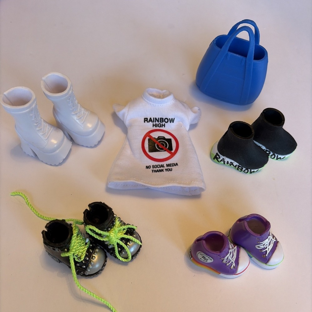 Rainbow High Shoe Lot (4 Pairs)  With Shirt And Bag